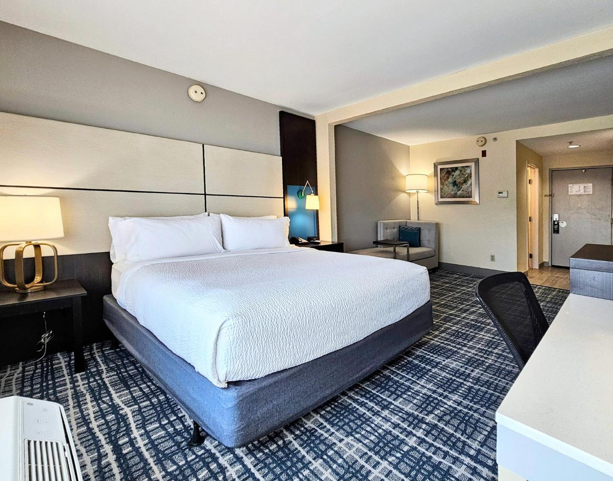 Holiday Inn - Belcamp - Aberdeen Area By Ihg Eksteriør billede